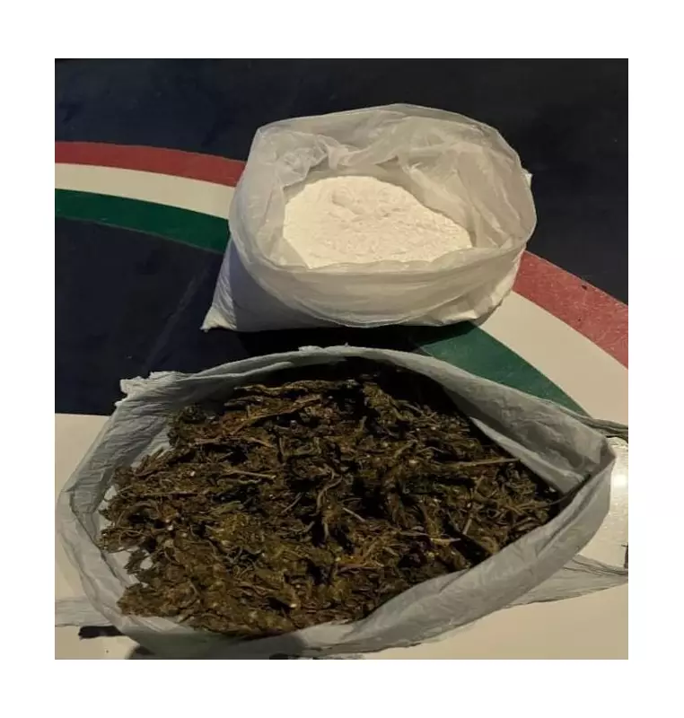 Operação da PM apreende grande quantidade de drogas no bairro João de Deus, em Petrolina