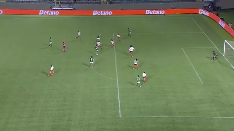 Palmeiras Brilha e Vence o Bragantino em Jogo Eletrizante do Paulistão Feminino - Confira os Melhores Momentos!