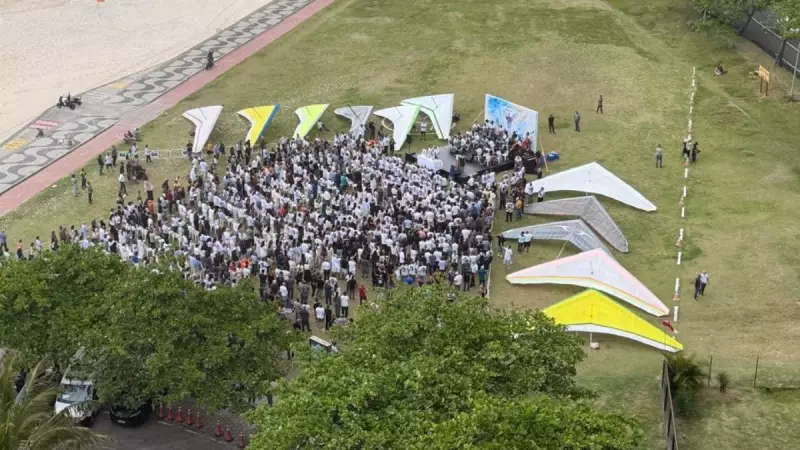 Piloto Philip Haegler, 59 anos, morre em acidente de parapente no Rio