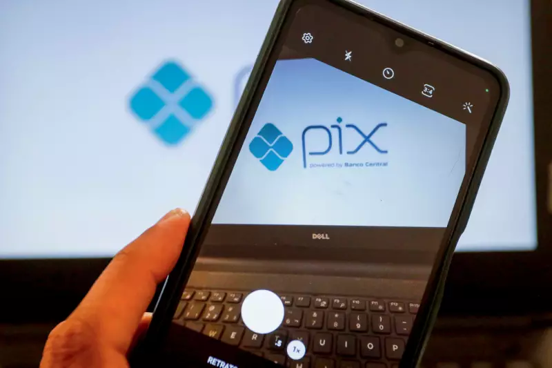 Pix completa 5 anos com 30% menos saques e 26 trilhões movimentados