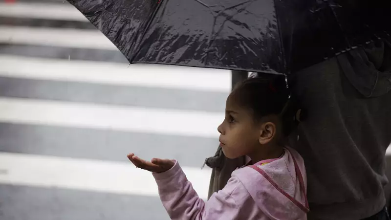 Previsão para sexta (14): Chuva atinge SP e temporais no Centro-Oeste