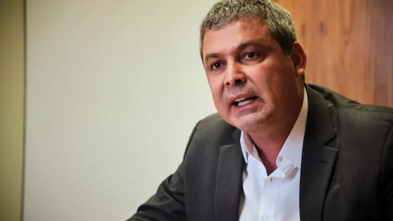 PT propõe fim de mandato por faltas após caso Eduardo Bolsonaro