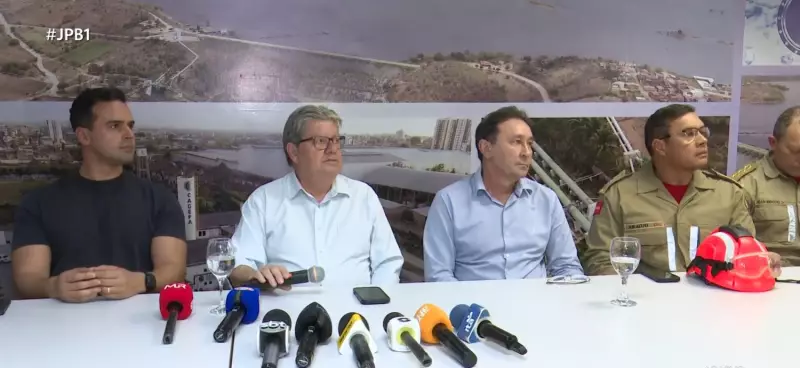 Reservatório rompe em Campina Grande: 1 morta e casas destruídas