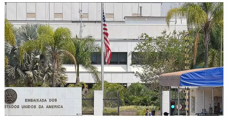 Shutdown dos EUA atrasa 13º de brasileiros em embaixadas