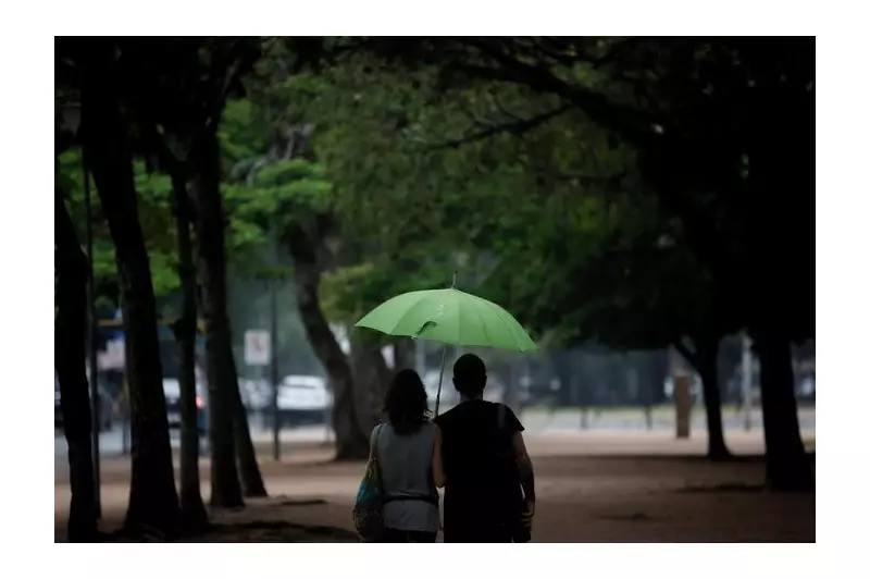 Temporais se intensificam no RS: Saiba quais regiões estão em alerta máximo neste domingo