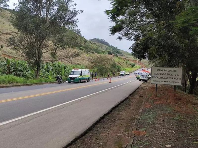 Tragédia na BR-116: Carro em Contramão Colide com Motos e Mata Homem em Acidente Aterrorizante