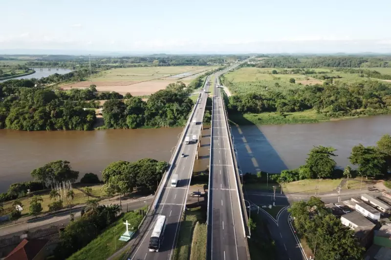 Tragédia no Rio: Adolescente Desaparecida Após Queda de Ponte é Encontrada Sem Vida em SP