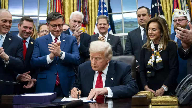 Trump encerra maior shutdown dos EUA após 43 dias de paralisação