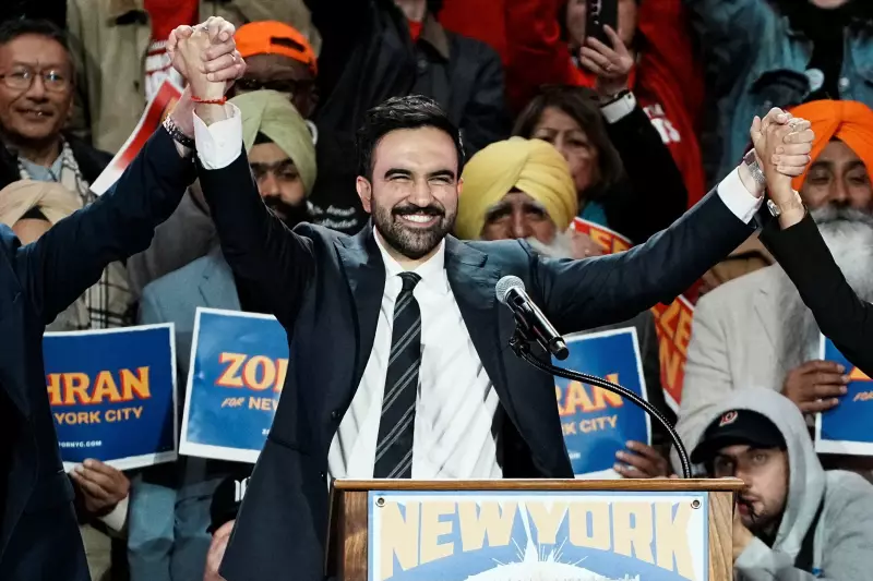 Zohran Mamdani, democrata, é eleito prefeito de Nova York e aplica derrota histórica a Trump