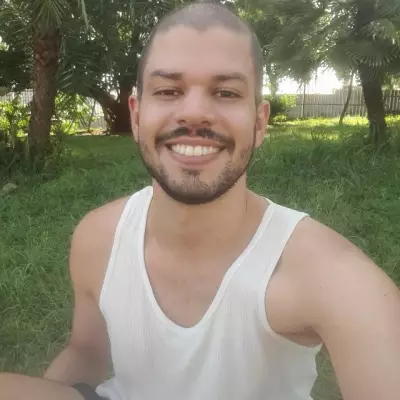 Jovem Paraplegico Após Cirurgia no Coração Reconquista os Movimentos em Caso Raro e Inspirador