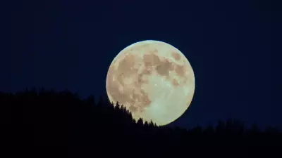 Superlua de 2025: O Maior e Mais Brilhante Espetáculo Celeste do Ano Acaba de Acontecer!