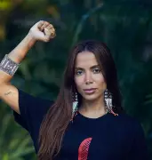 Anitta Revela: Cuidar do Planeta é Caminho para Evolução Pessoal e Espiritual