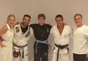 Benício Huck, filho de Angélica e Luciano, estreia no jiu-jitsu