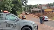 Ciclista de 40 anos morre ao ser atingido por caminhão em Cascavel