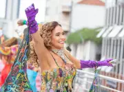 Daniela Mercury comenta prisão de Bolsonaro na Parada LGBTI+ do Rio