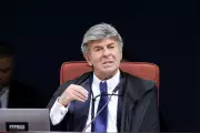 Fux não julgará recursos de Bolsonaro após troca de turma no STF