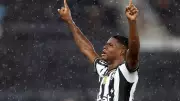 Kadir brilha com dois gols e Botafogo vence Sport nos acréscimos