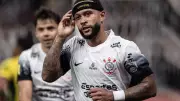 Memphis Depay brilha após 3 meses e Corinthians vence Grêmio de virada em noite eletrizante