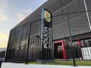 Mulher é presa por injúria racial após ofender policial em Bauru