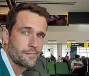 Pedro Andrade Revela Emocionante Jornada Para Ser Pai Através de Barriga de Aluguel