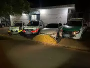 Polícia apreende 295 kg de maconha em carro de luxo em Sud Mennucci