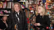 Robert Plant emociona fãs em performance intimista nos EUA