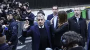 Sarkozy deixa prisão após 20 dias: liberdade sob supervisão judicial