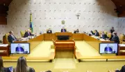 STF declara inconstitucional lei de SP que restringia mototáxi por app