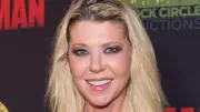 Tara Reid, 50, é hospitalizada após suspeita de bebida adulterada em Chicago
