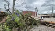 Tempestade com ventos de 109 km/h causa destruição no Vale do Paraíba
