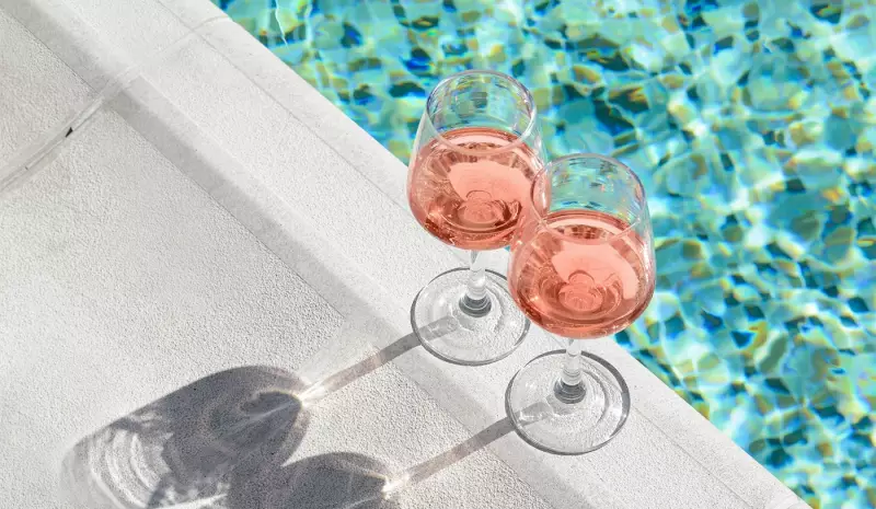 5 vinhos rosé com tampa de rosquear para piscina e praia
