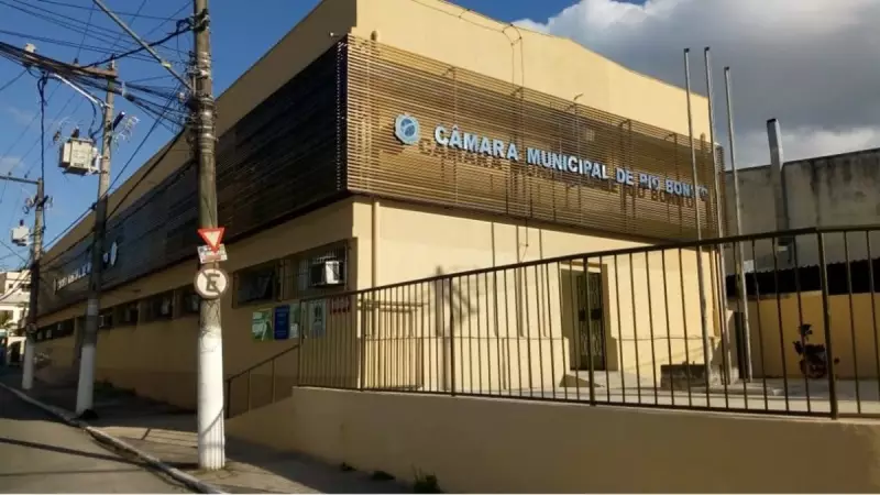 Câmara de Rio Bonito aprova 191 cargos e reajuste salarial de secretários para R$ 10 mil
