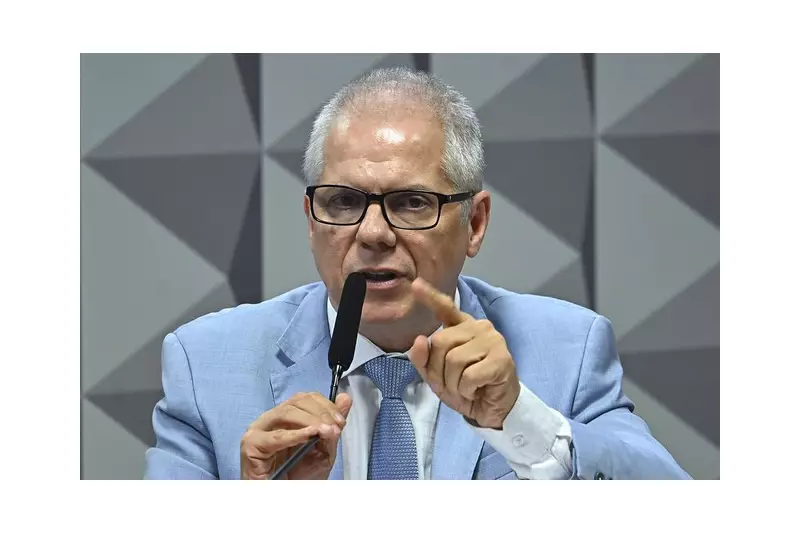 Ex-presidente do INSS é transferido para sala de Estado-Maior na Papudinha