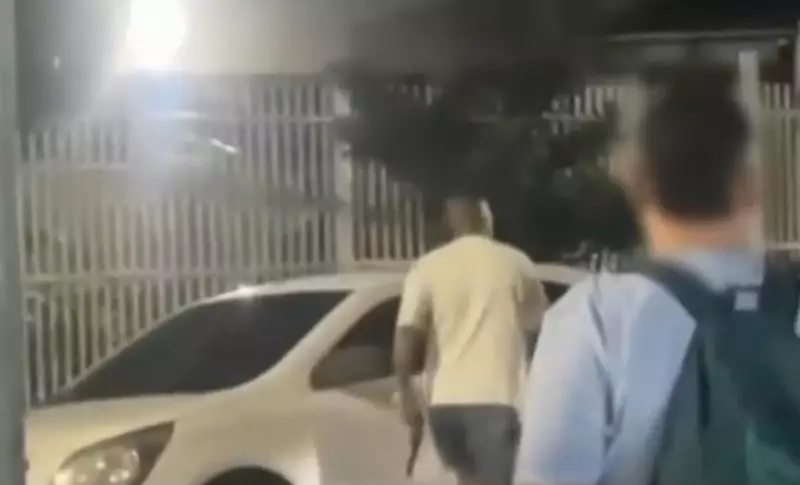 Homem é morto com 5 tiros após ameaçar PM de folga com arma falsa no Rio