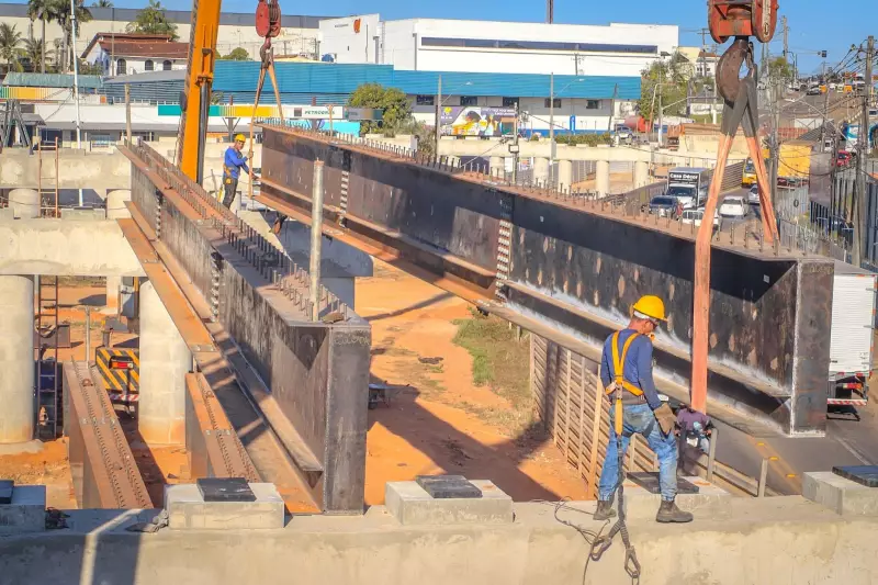 Obra do viaduto em Rio Branco atrasa e previsão agora é março de 2026