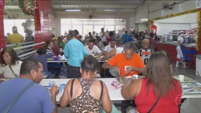 3 mil refeições servidas: voluntários realizam almoço de Natal no Restaurante Popular de BH