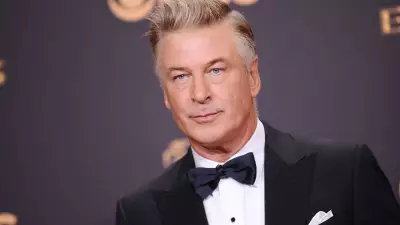 Alec Baldwin revela depressão e pensamentos suicidas após tragédia em Rust