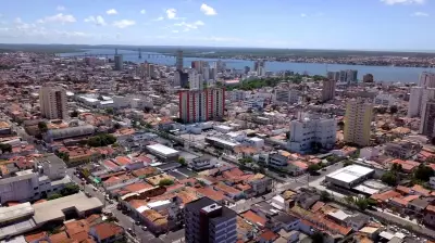 Aracaju sanciona pacote de leis que reestrutura carreiras e reajusta salários