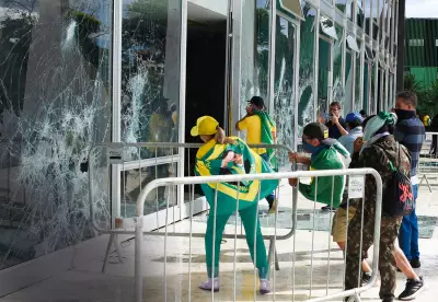 Lula convoca ministros para ato em defesa da democracia em 8 de janeiro