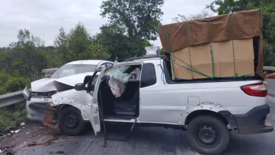 Motorista embriagado bate de frente na BR-251 e é preso com 0,66 mg/l de álcool