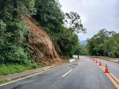 Rodovia Mogi-Bertioga opera com sistema 'pare e siga' nesta segunda-feira
