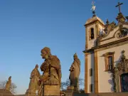 Aleijadinho: Como a dor se transformou em arte sacra eterna no Brasil