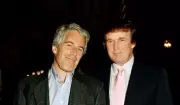 Arquivos de Epstein: Divulgação Frustra Base de Trump e Expõe Tensões Internas