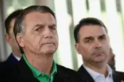 Bolsonaro confirma de prisão pré-candidatura de Flávio à Presidência em 2026