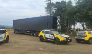 Caminhoneiro é feito refém e 10 toneladas de panetone são roubadas no PR