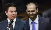 Câmara cassa mandatos de Eduardo Bolsonaro e Alexandre Ramagem