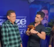 Deputado mostra sermão sobre Lula a Zezé Di Camargo em vídeo antigo