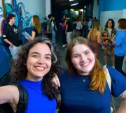 Diploma superior mais que dobra salário no Brasil, aponta OCDE