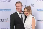Ex-mulher de Eric Dane se dedica como enfermeira após diagnóstico de ELA