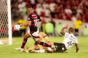 Flamengo vence Ceará e é campeão brasileiro pela nona vez em 2025